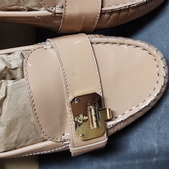 Nude patent Cole Haan loafers in size 8 - Picture 3 of 4